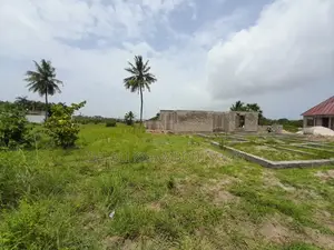 Kiwanja Kinauzwa Kigamboni Kibada