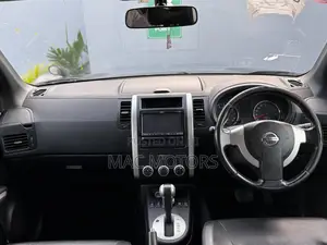 Nissan X-Trail 2012 Black