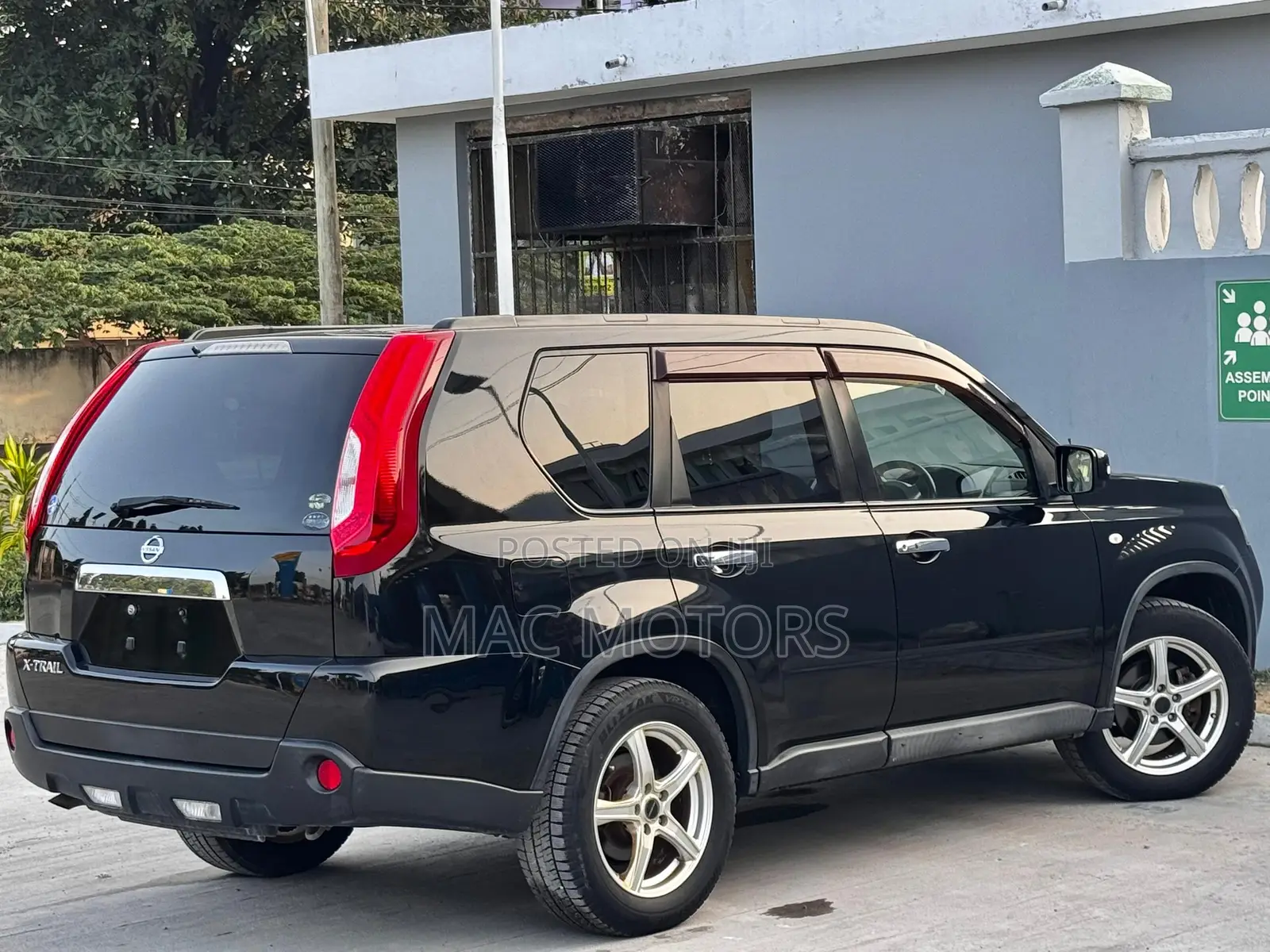 Nissan X-Trail 2012 Black