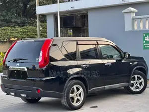 Nissan X-Trail 2012 Black