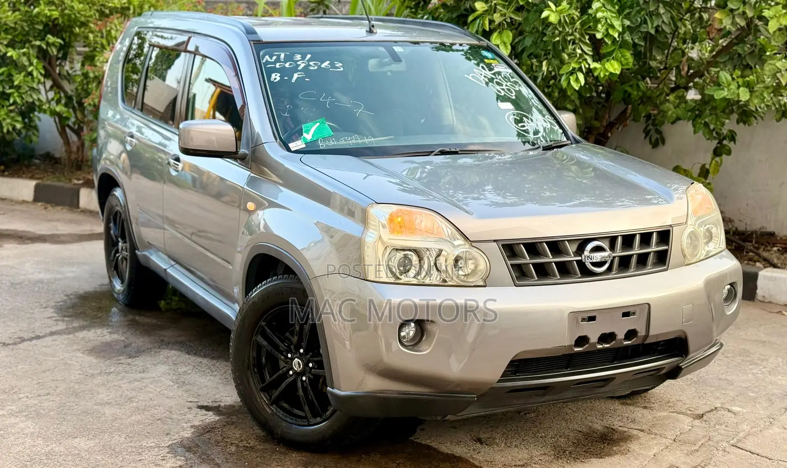 Nissan X-Trail 2010 Silver