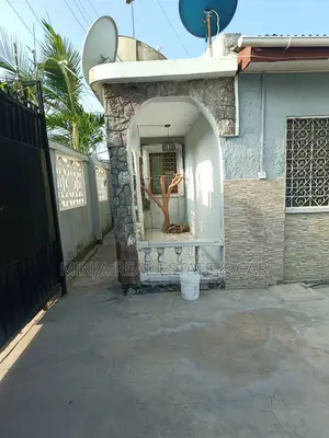 Plot With Demolished House for Sale in Kijitonyama Heko.