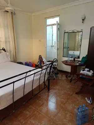 9bdrm House in Kijitonyama for sale