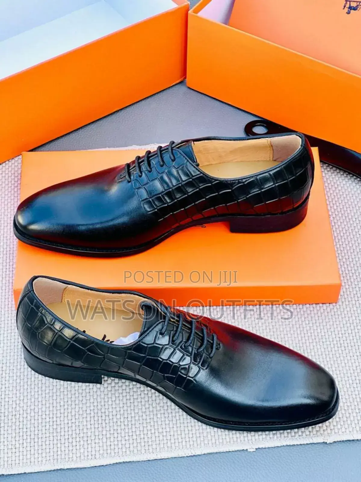 Moka Mpya Za Clarks