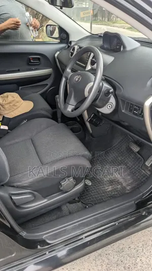 Suzuki Escudo 2006 Gold