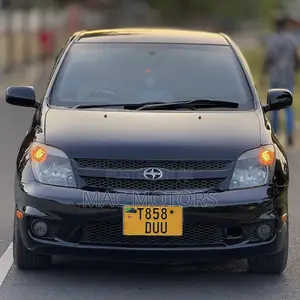 Toyota IST 2004 Black