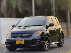 Toyota IST 2004 Black
