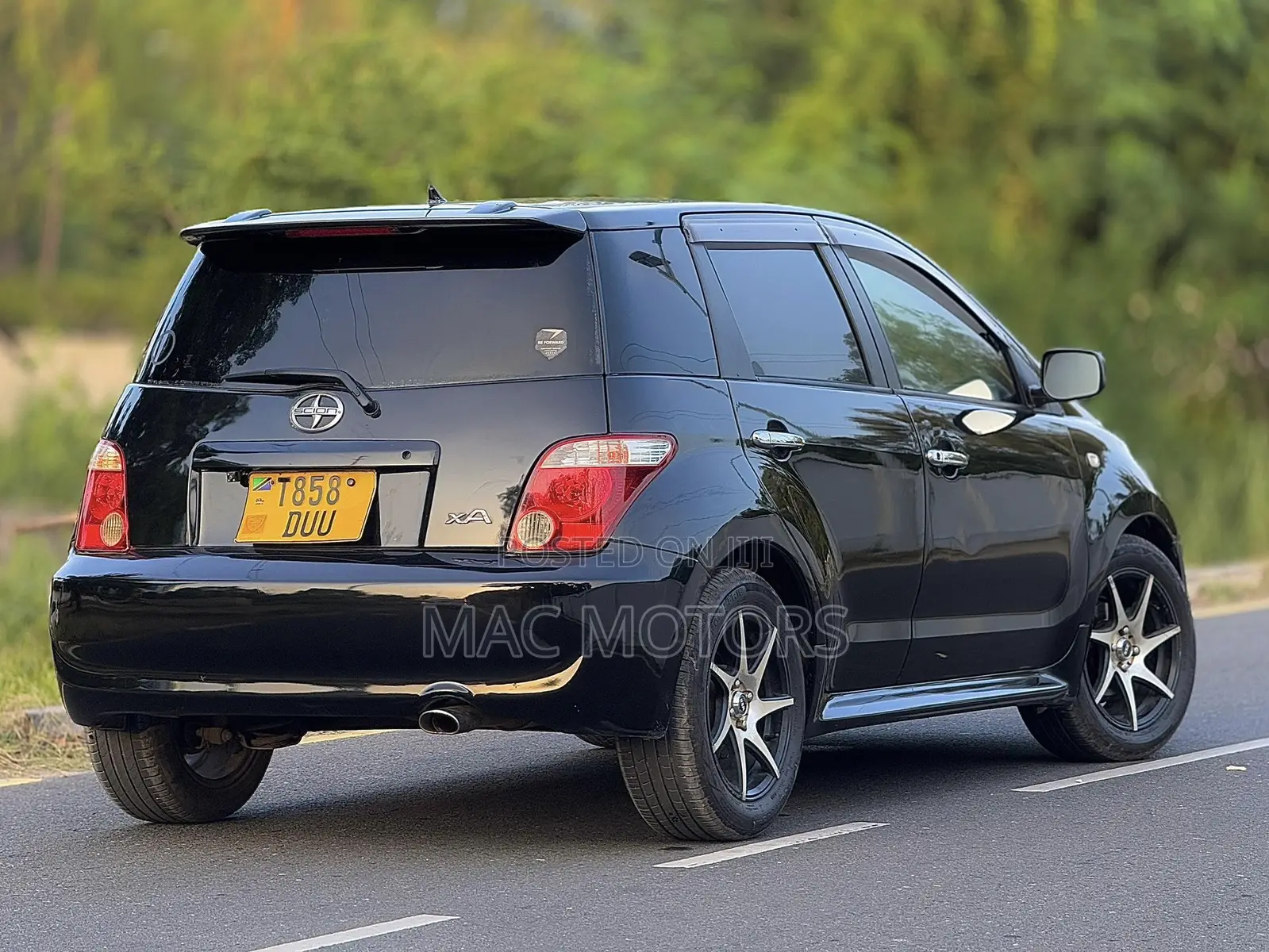 Toyota IST 2004 Black