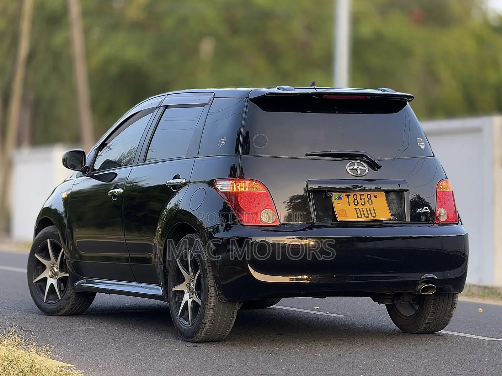 Toyota IST 2004 Black
