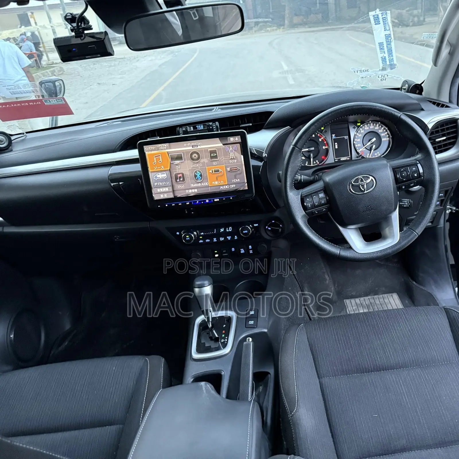 Toyota Hilux 2021 Black