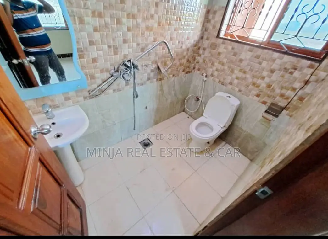 3bdrm Apartment in Mbezi for rent