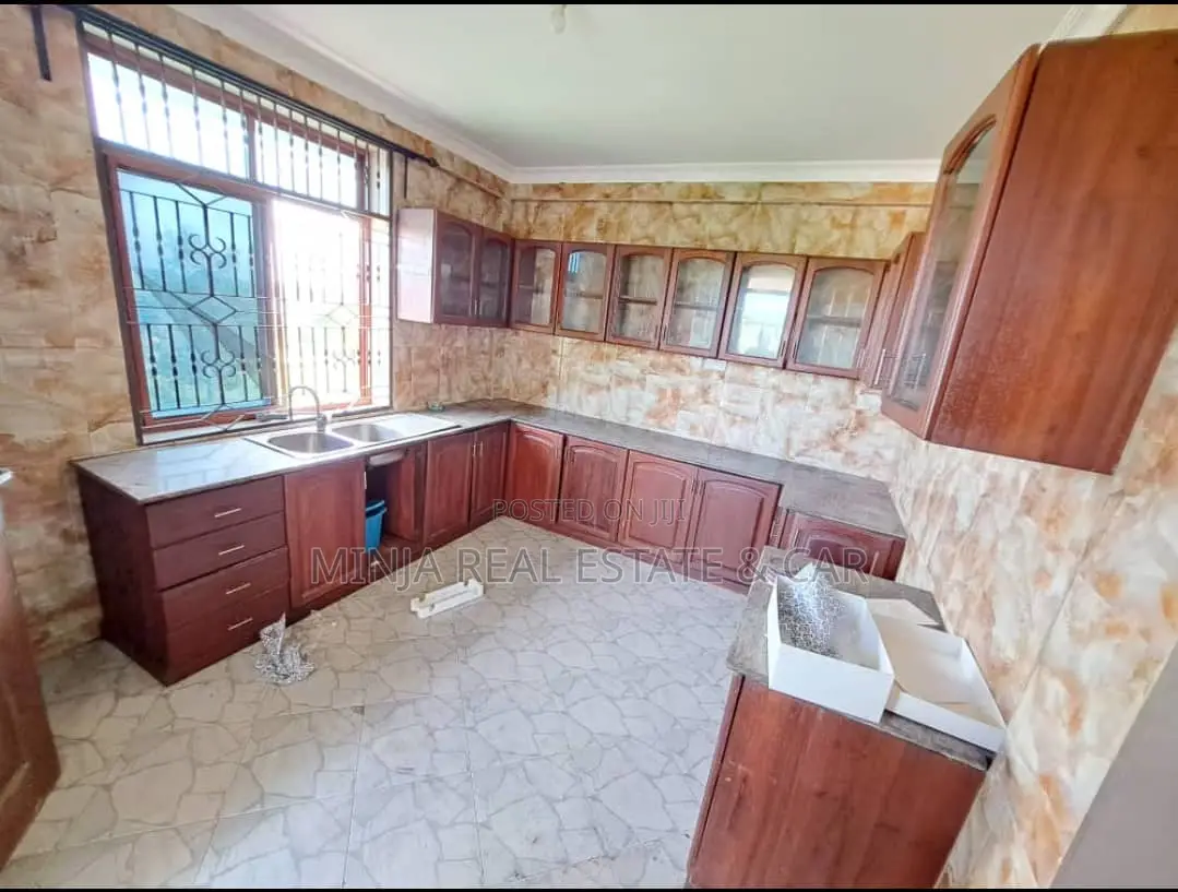 3bdrm Apartment in Mbezi for rent