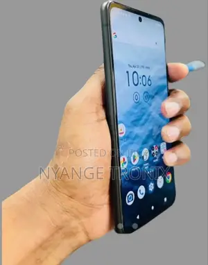 Fujitsu Arrows 5G F-51A 128 GB Blue
