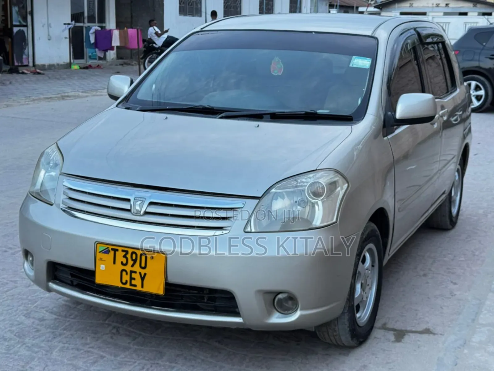 Toyota Raum 1.5 AWD 2004 Silver