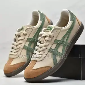 New Taiga Sneakers/Raba
