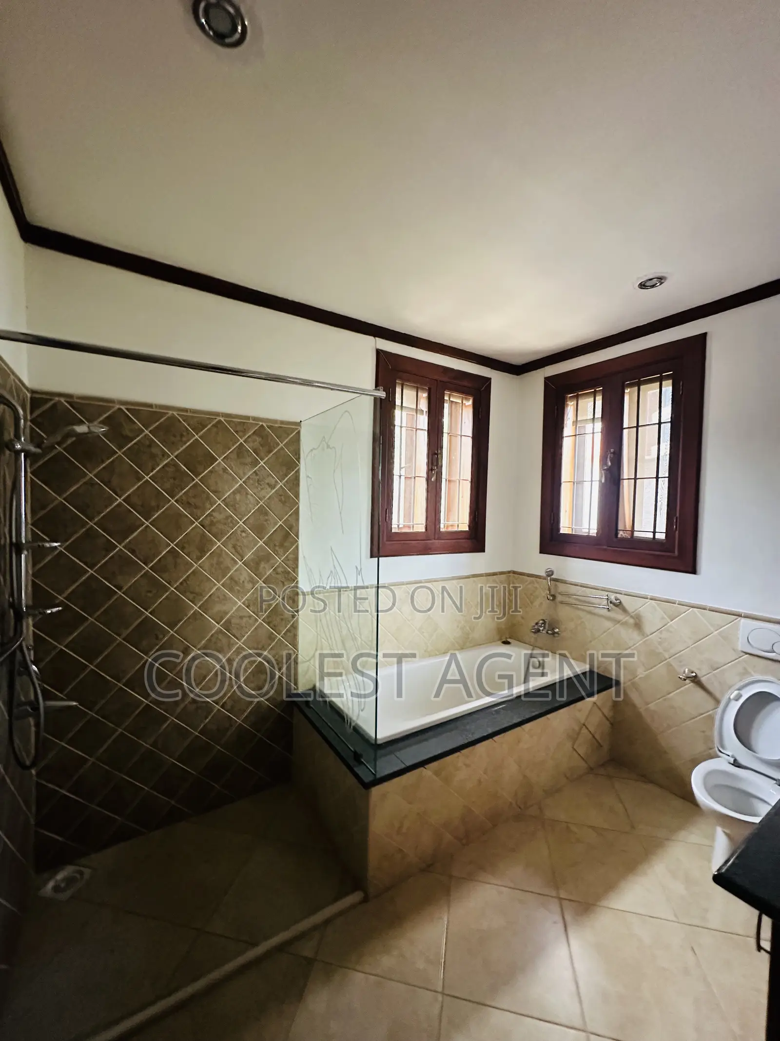 6bdrm Duplex in Ada Estate, Kinondoni for rent