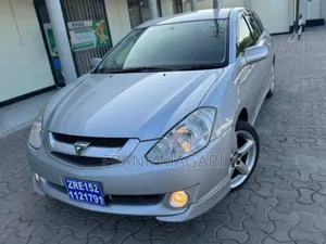 Toyota Caldina 2004 Silver