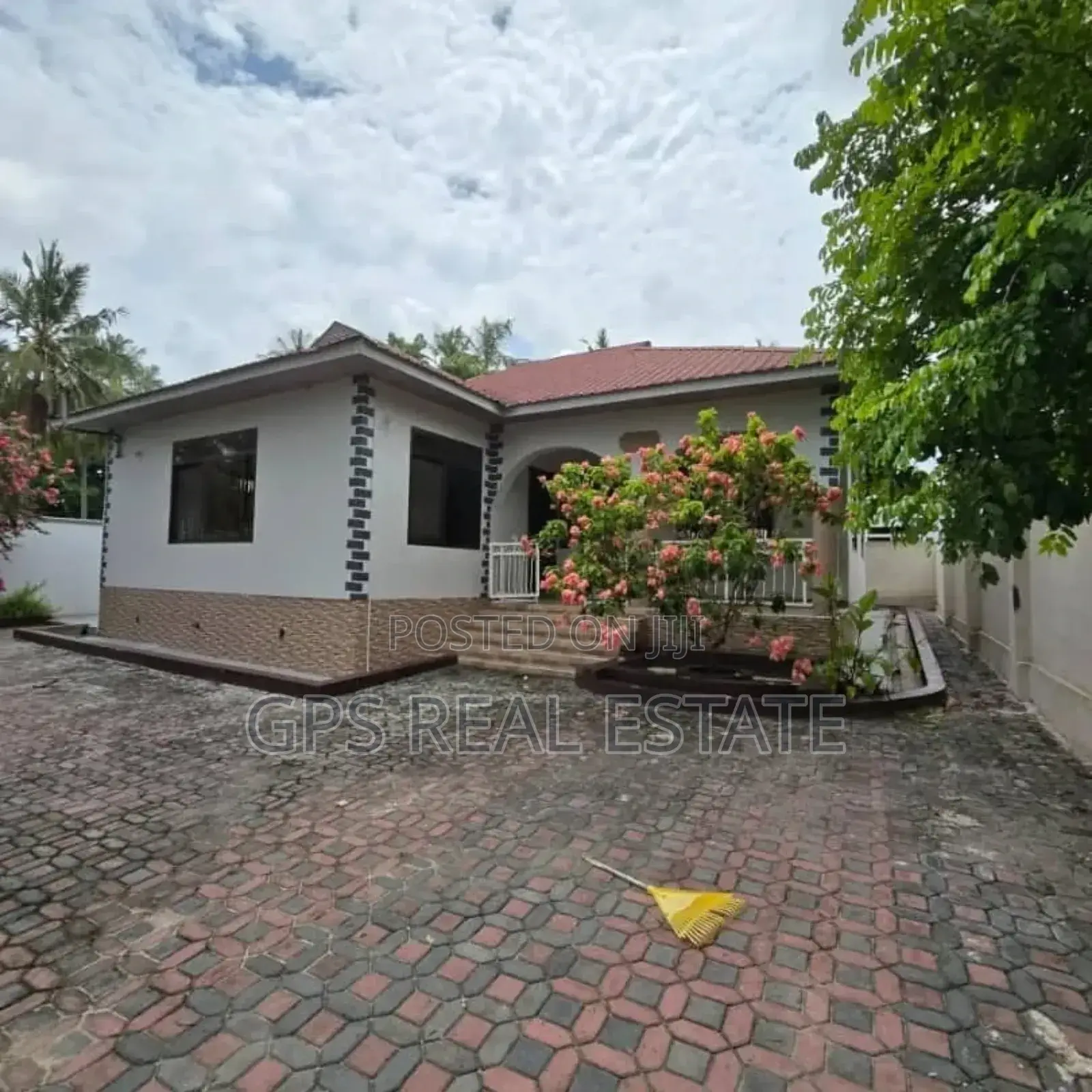 4bdrm House in Bunju B, Kinondoni for sale