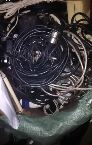 Nauza Vitu Used Vya Computers Bei Poa