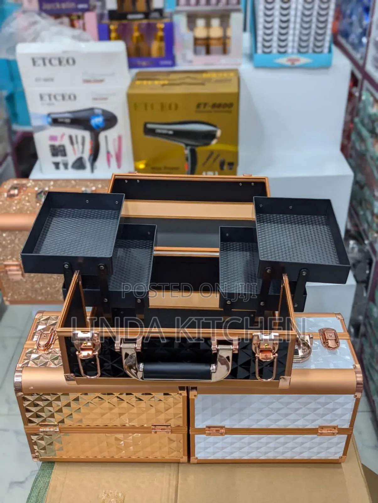 Make-Up Box