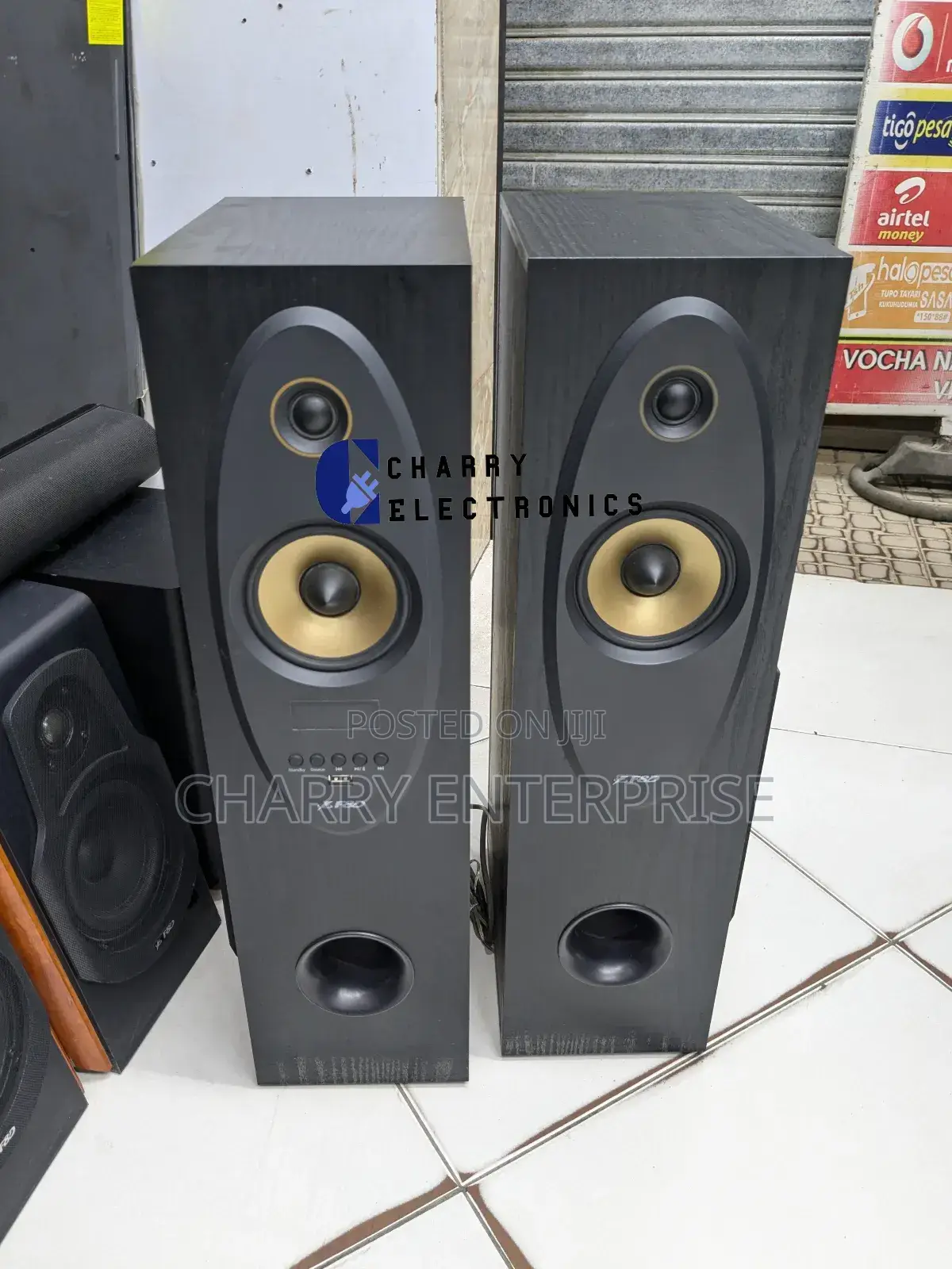  F D FENDER T- 35X 2 Tower Karaoke Speakers 80W ( 40W×2 )