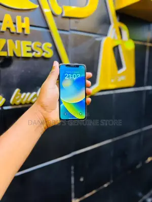 Apple iPhone X 64 GB White