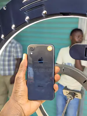 Apple iPhone XR 64 GB Black