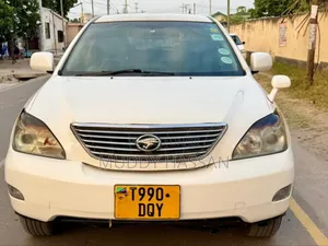 Toyota Harrier 2006 White