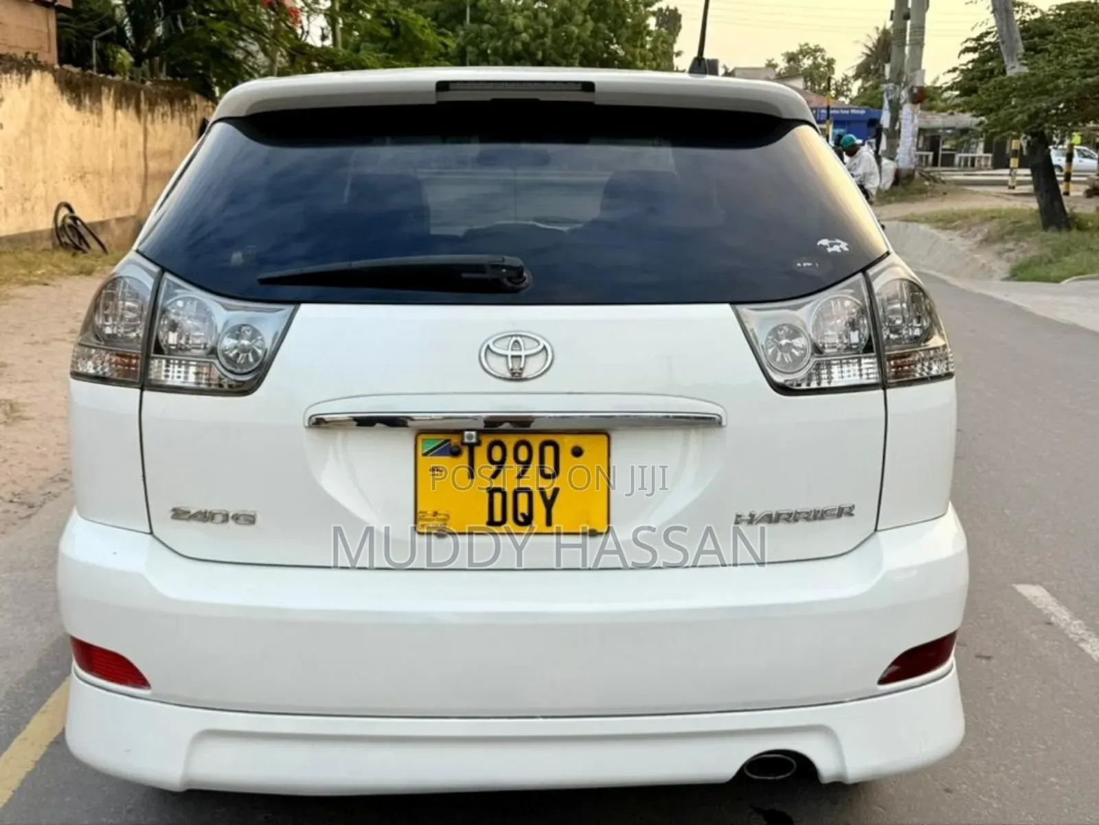 Toyota Harrier 2006 White