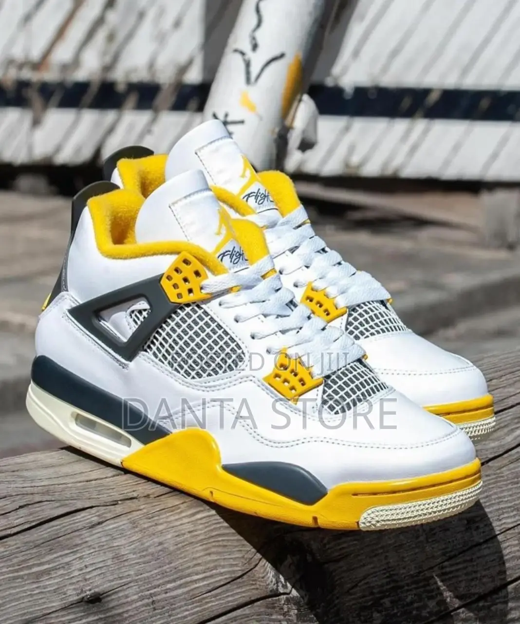 Jordan 4 Retro Vivid Sulfur