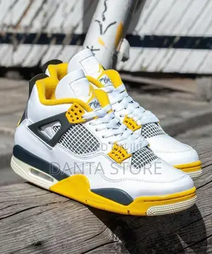 Jordan 4 Retro Vivid Sulfur