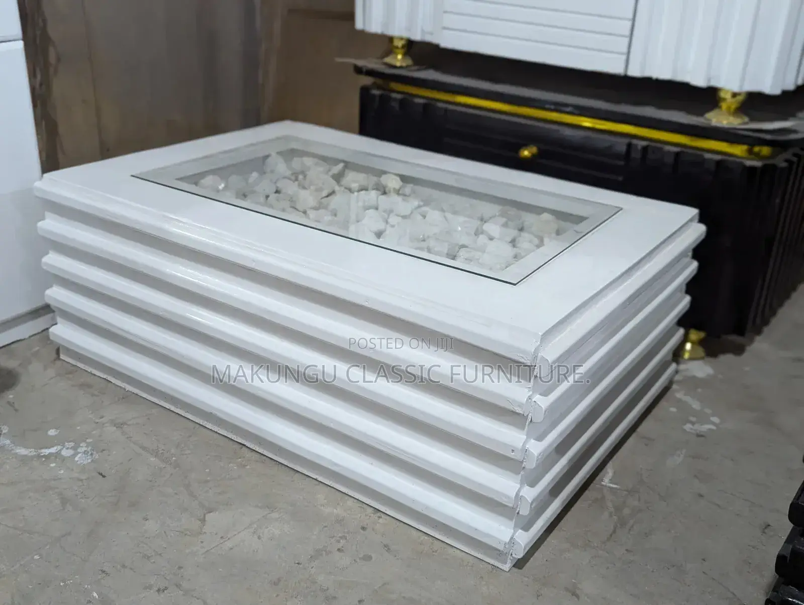 Coffee Table Rangi Nyeupe