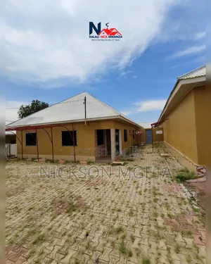 2bdrm Apartment in Dalali_Nick_Mwanza, Buswelu for rent