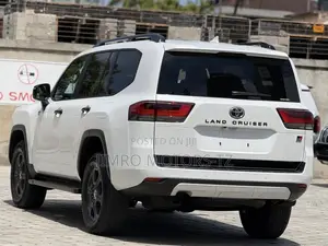 New Toyota Land Cruiser Prado 2023 White