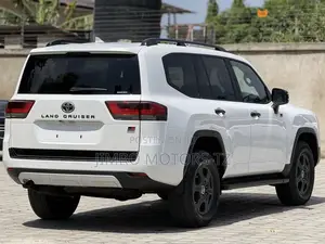New Toyota Land Cruiser Prado 2023 White