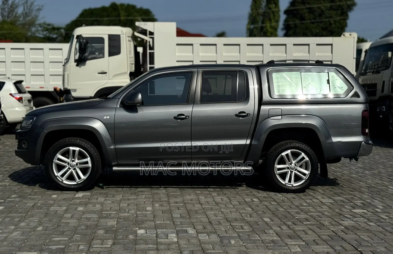 Volkswagen Amarok 2016 Gray