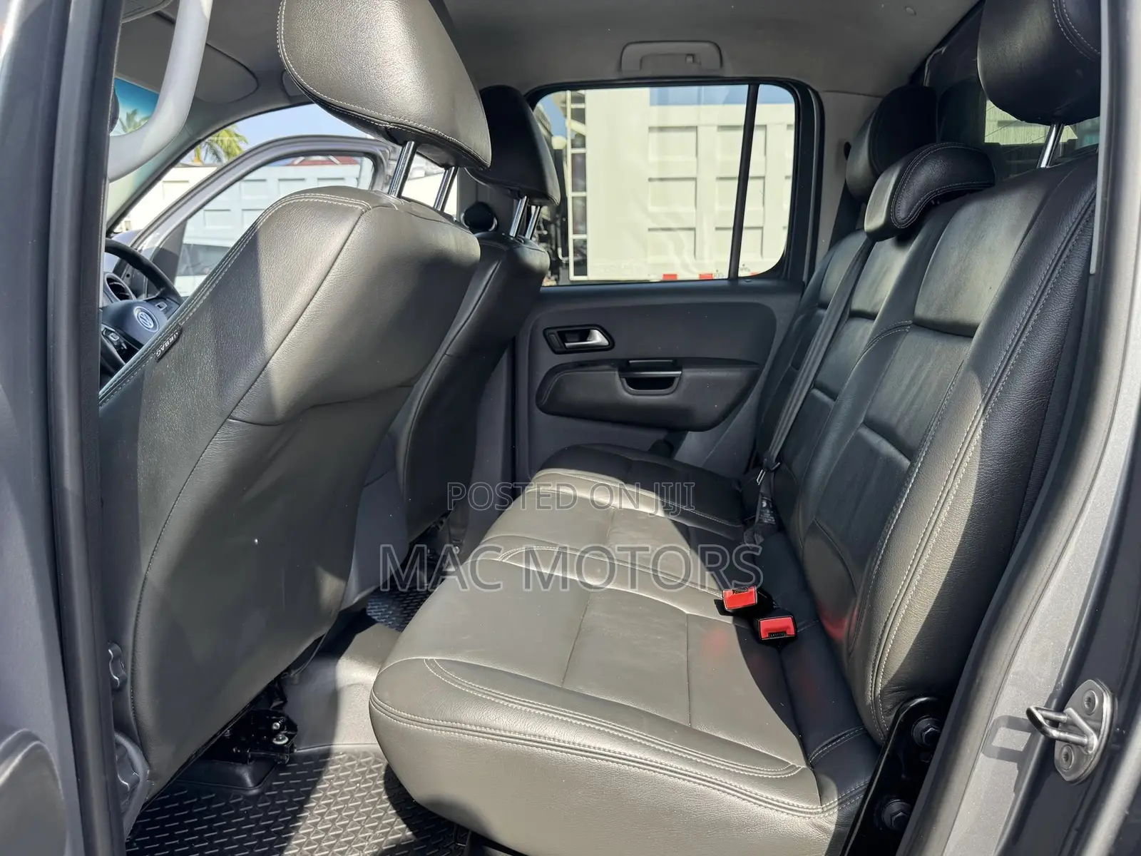 Volkswagen Amarok 2016 Gray
