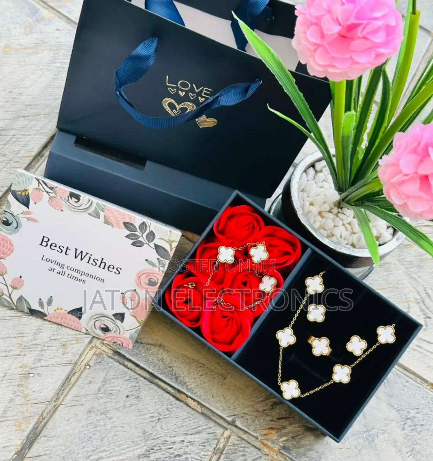 Hey Valentine* 
 Full Set
