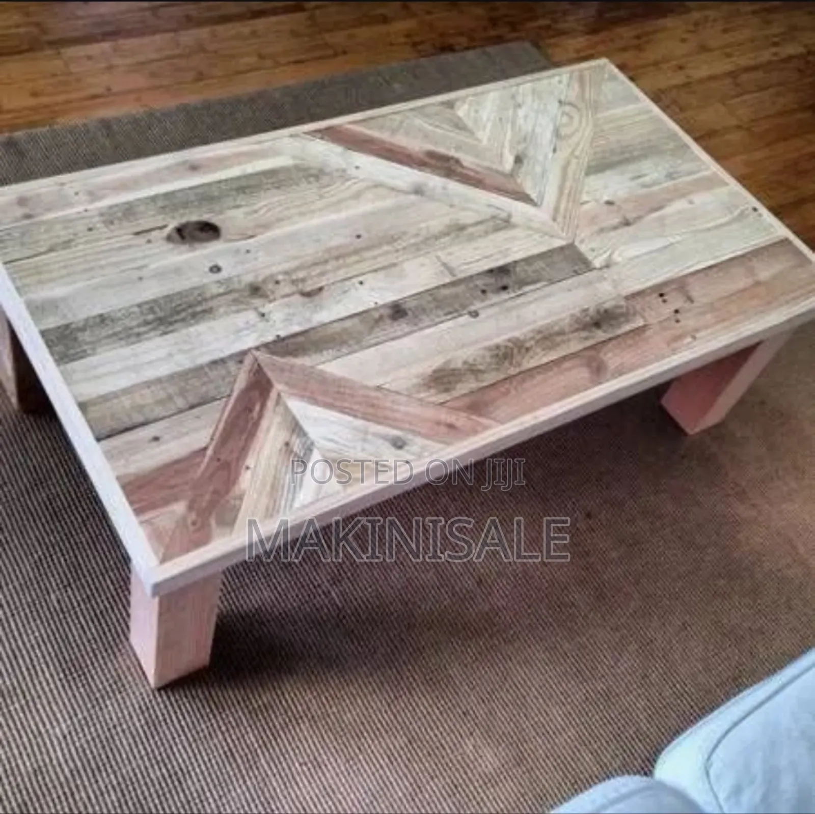 Coffee Table Nzuri Na Inapatikana