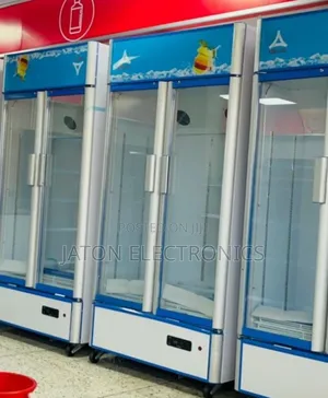 Delta Showcase Double Door 560L