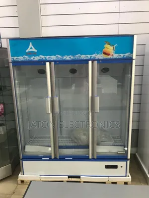 *Delta Showcase 3door SCD 1050L