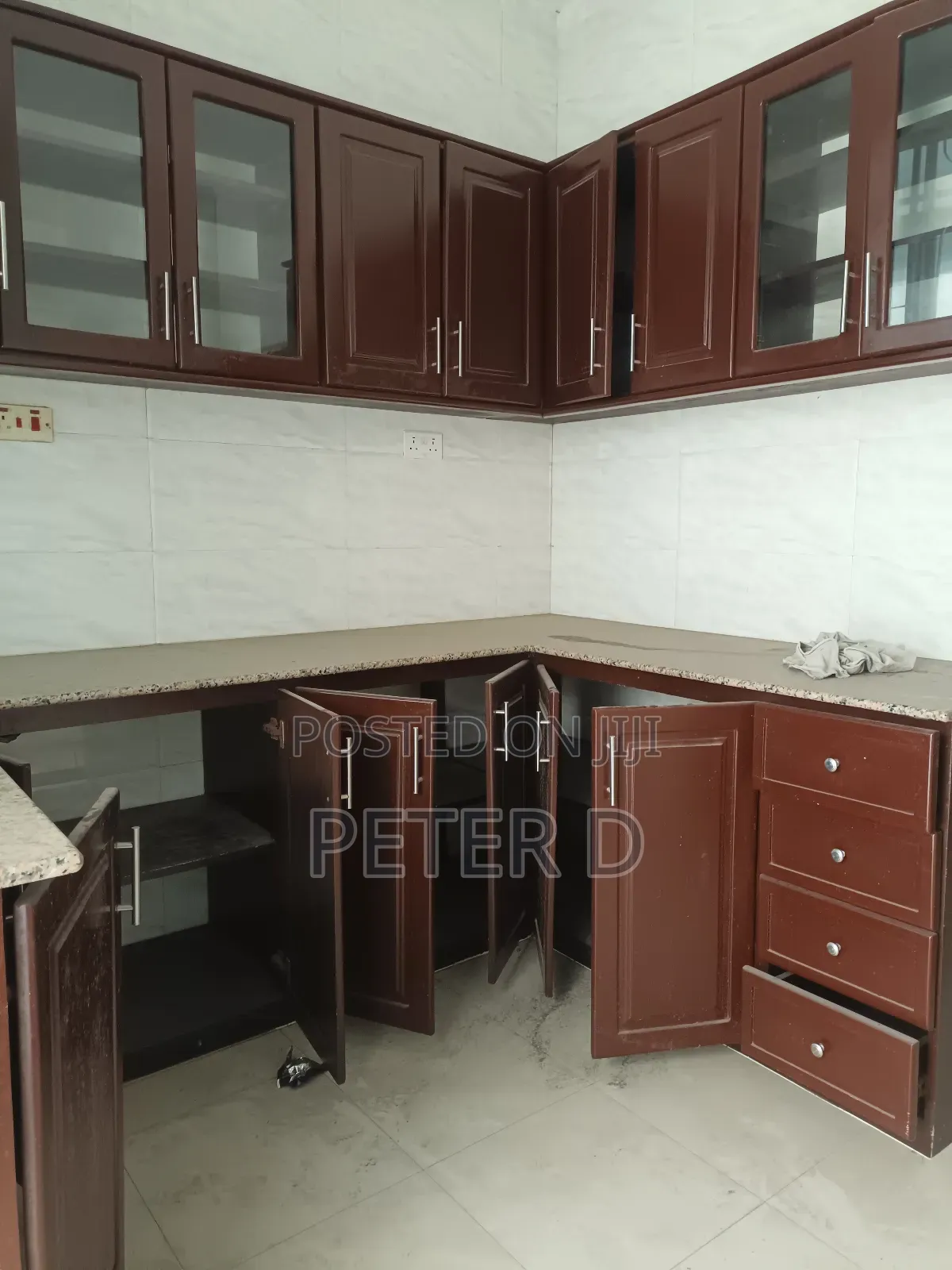 4bdrm Apartment in Kariakoo for rent