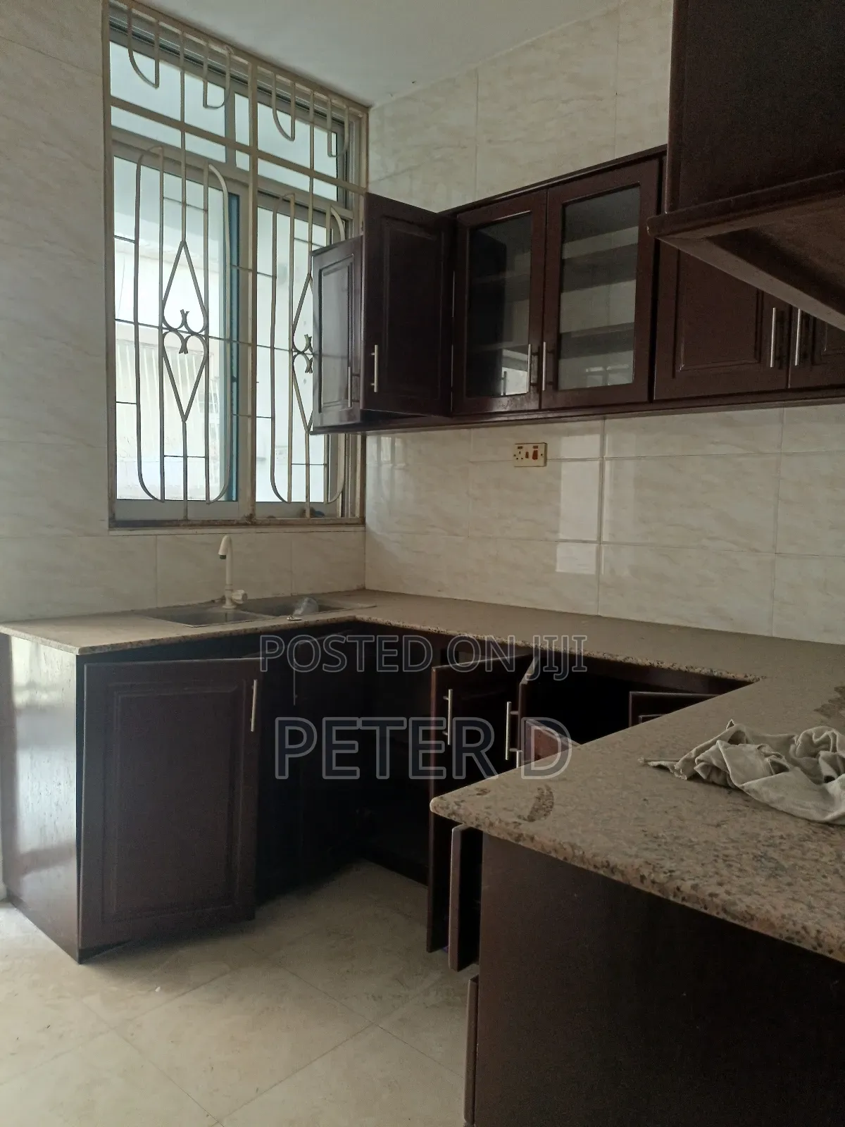 4bdrm Apartment in Kariakoo for rent