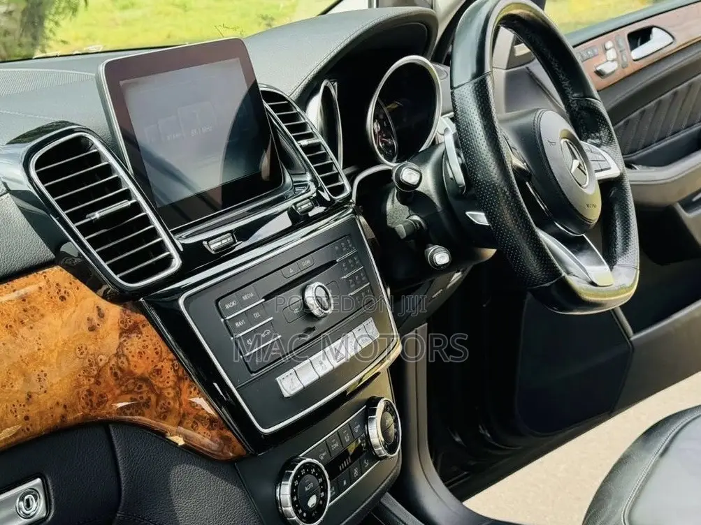 Mercedes-Benz GLS-Class 2017 Black