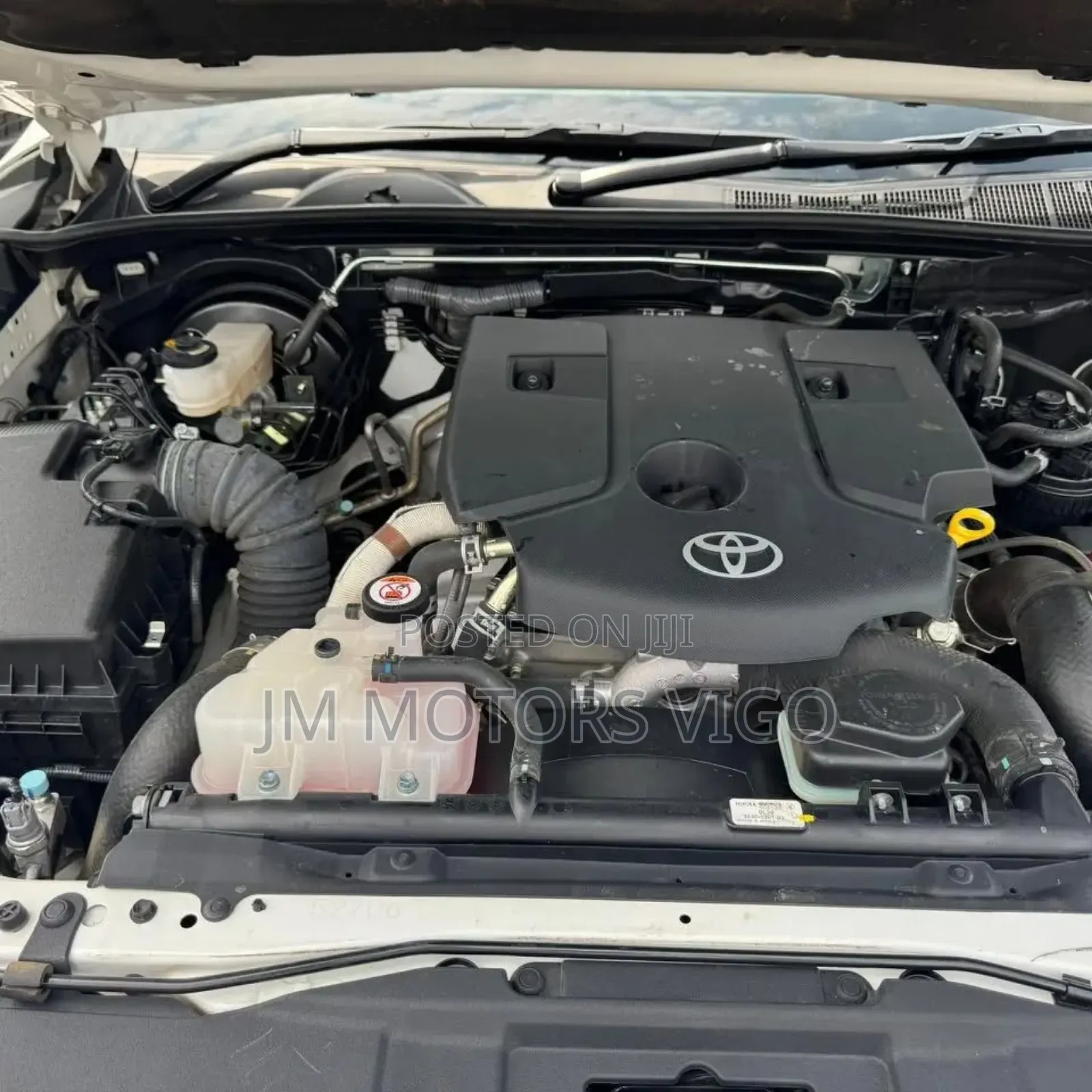 Toyota Fortuner 2023 Pearl