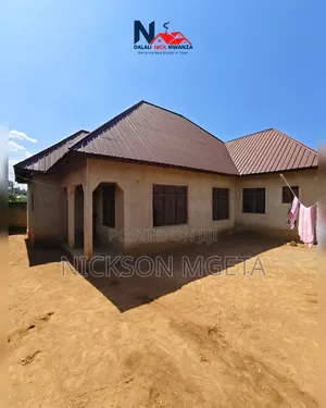 4bdrm House in Dalali_Nick_Mwanza, Nyasaka for sale