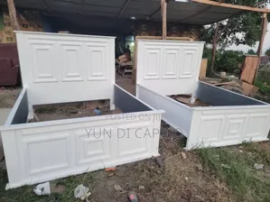 Vitanda Imara Sana Vya Mbao