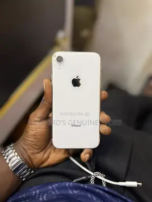 Apple iPhone XR 64 GB White