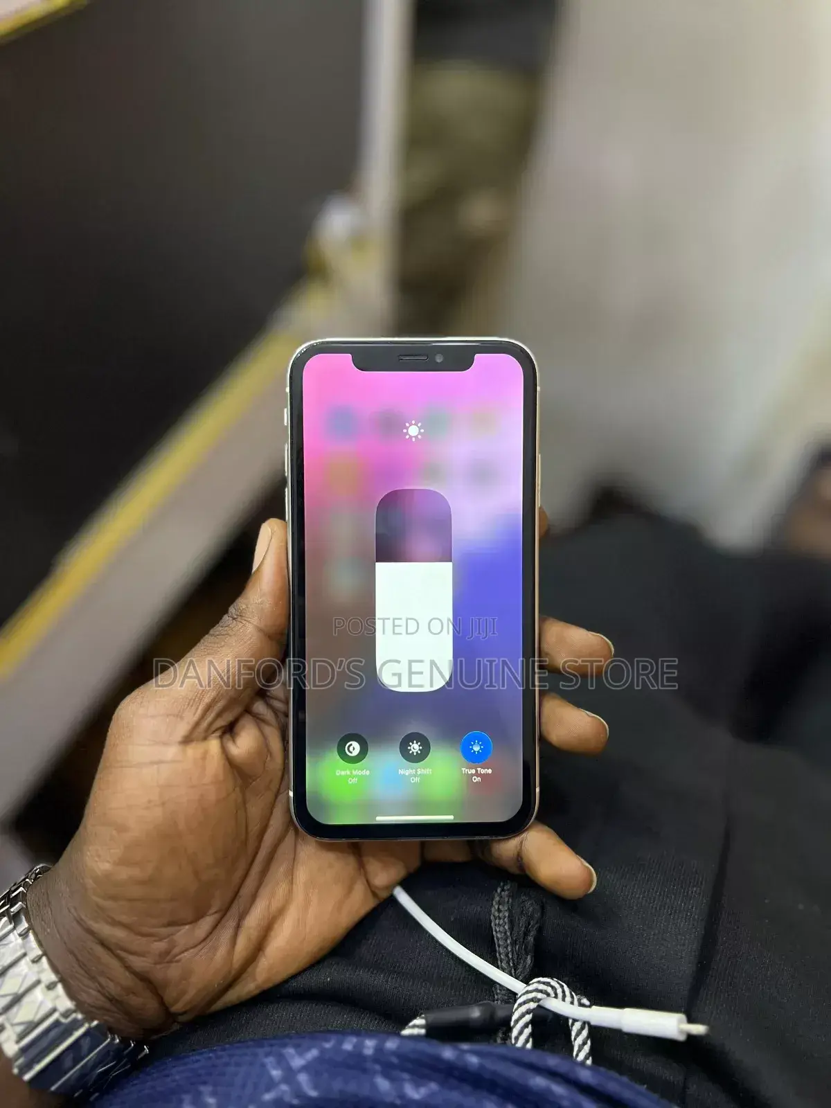 Apple iPhone XR 64 GB White