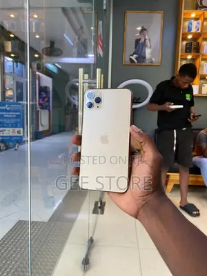 Apple iPhone 11 Pro Max 64 GB Gold